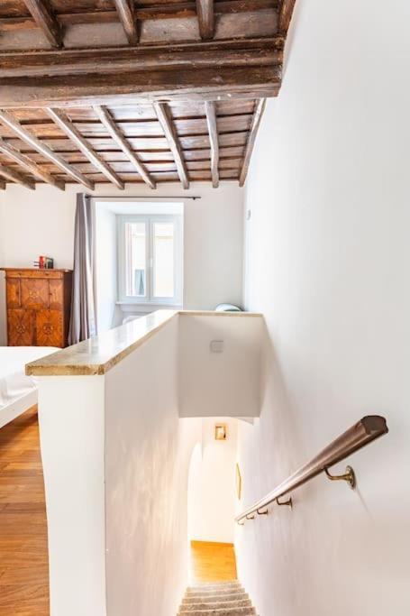 Bottega Augustea Duplex Apartment In Monti Рим Экстерьер фото